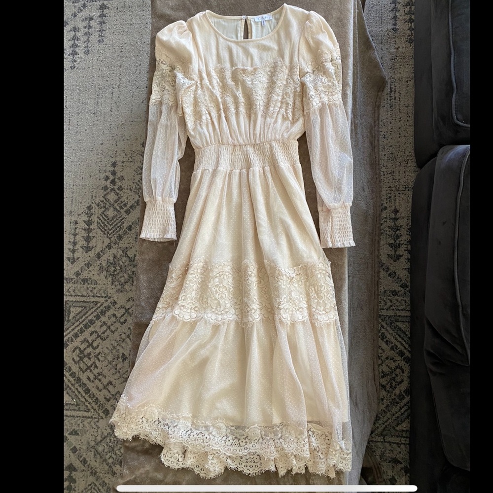 Pink Desert Lace Dress size M